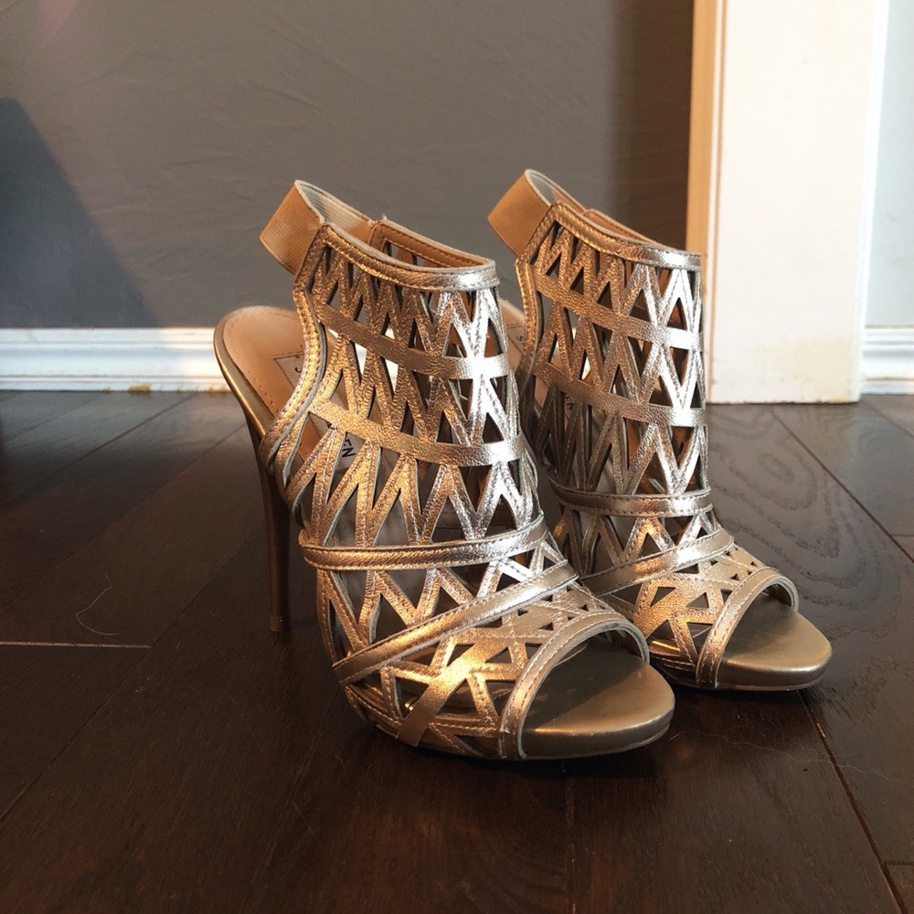 Steve Madden Gold Cutout Heels